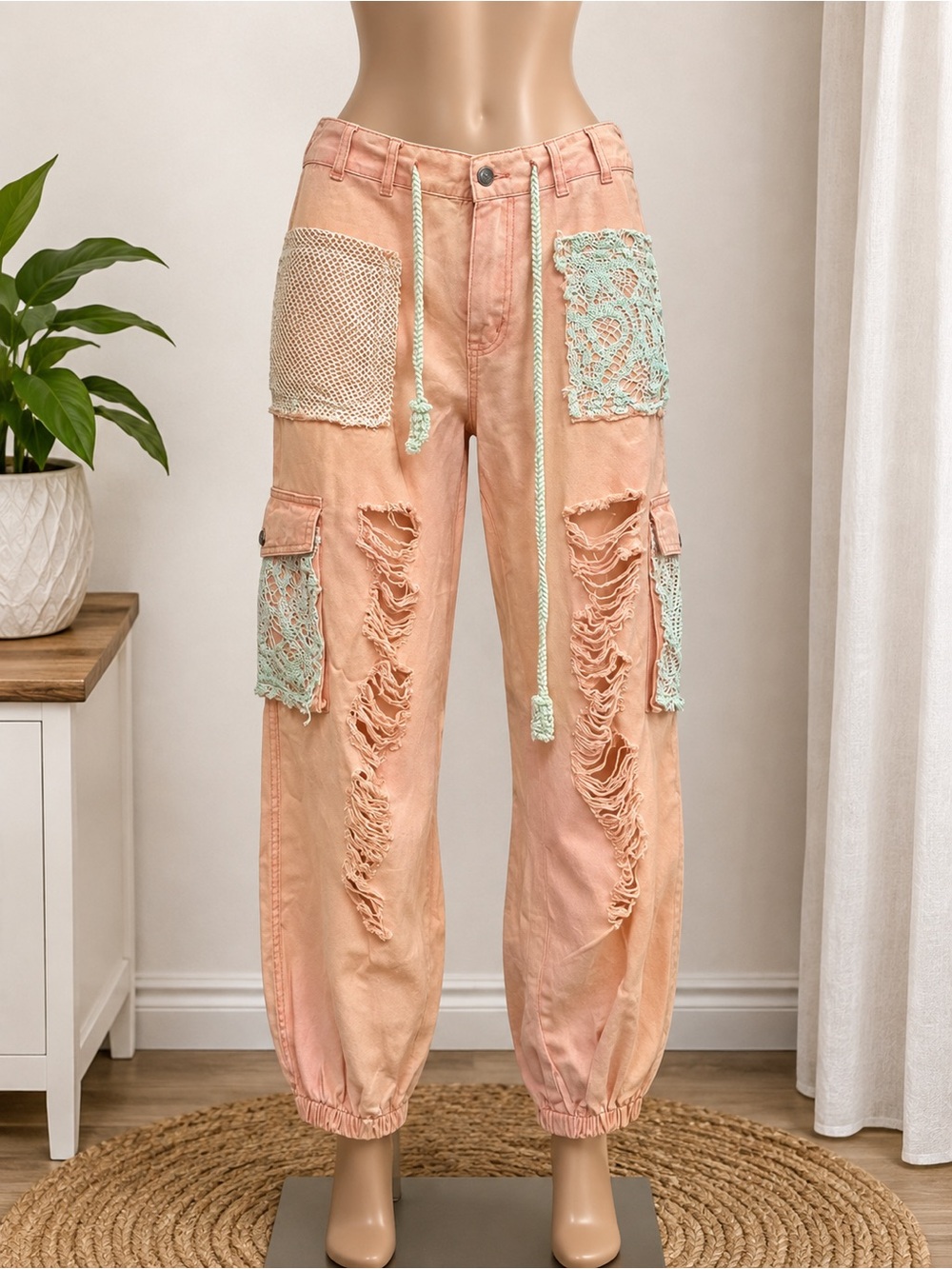 NWT POL peach Distressed Cargo Joggers with Crochet Pockets S